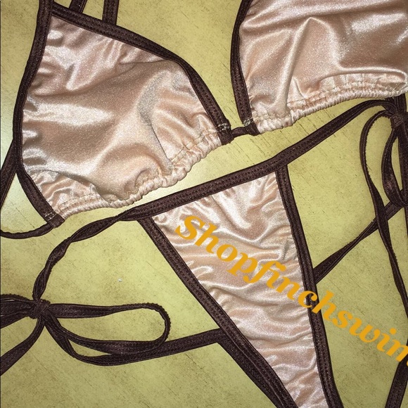 Meet your Posher, Phylicia - Picture 1 of 4